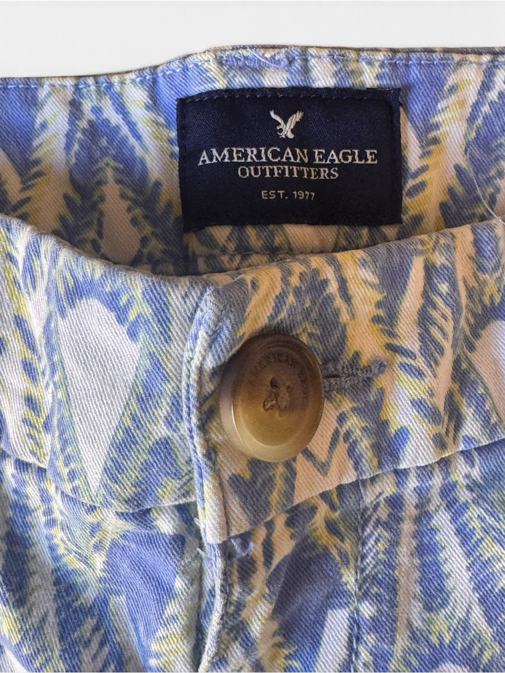 American Eagle womans Blue Patterned Midi stretch Shorts